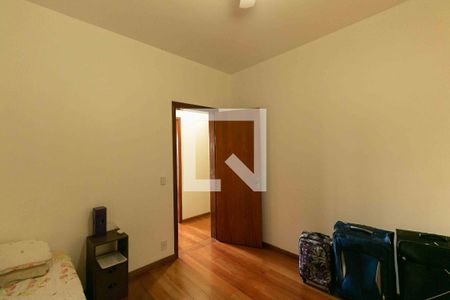 Casa à venda com 354m², 4 quartos e 1 vaga Casa à venda com 354m², 4 quartos e 1 vagaQuarto 4