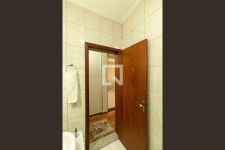 Casa à venda com 354m², 4 quartos e 1 vaga Casa à venda com 354m², 4 quartos e 1 vagaBanheiro Social 1