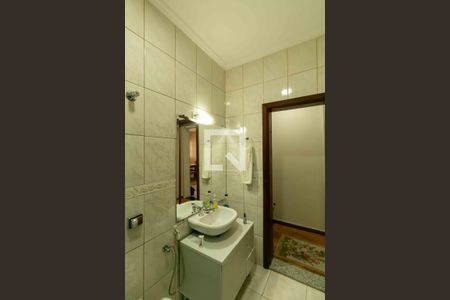 Casa à venda com 354m², 4 quartos e 1 vaga Casa à venda com 354m², 4 quartos e 1 vagaBanheiro Social 1