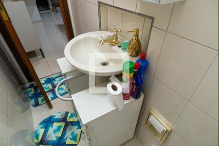 Casa à venda com 80m², 2 quartos e sem vaga Casa à venda com 80m², 2 quartos e sem vagaBanheiro 2