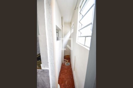 Casa para alugar com 30m², 1 quarto e sem vagaÁrea de Serviço