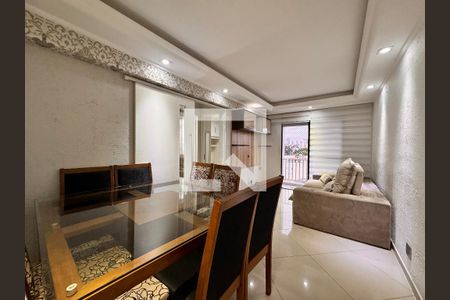 Sala de apartamento à venda com 2 quartos, 70m² em Vila Vilma, Santo André