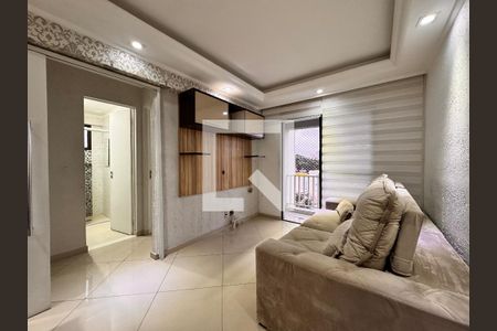 Sala de apartamento à venda com 2 quartos, 70m² em Vila Vilma, Santo André