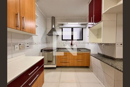 Apartamento à venda com 70m², 2 quartos e 1 vaga Apartamento à venda com 70m², 2 quartos e 1 vagaCozinha