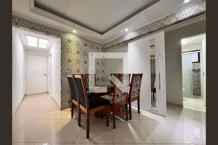 Sala de apartamento à venda com 2 quartos, 70m² em Vila Vilma, Santo André