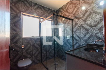 Casa para alugar com 214m², 3 quartos e 5 vagasBanheiro 1