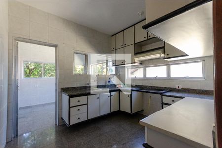 Casa para alugar com 214m², 3 quartos e 5 vagasCozinha