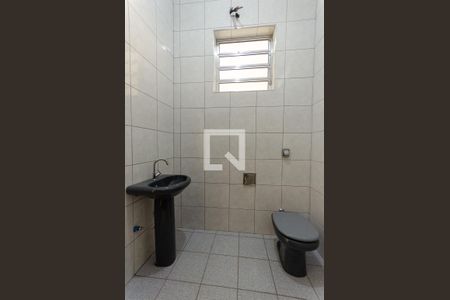 Casa para alugar com 214m², 3 quartos e 5 vagasBanheiro 2
