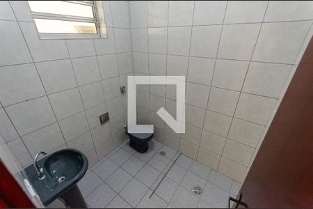 Casa para alugar com 214m², 3 quartos e 5 vagasBanheiro 2