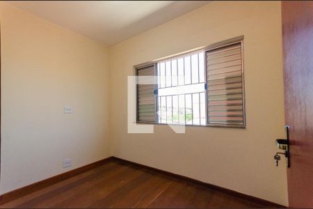Casa para alugar com 214m², 3 quartos e 5 vagasQuarto 2