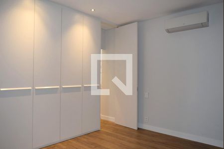 Apartamento à venda com 140m², 1 quarto e 1 vagaSuíte