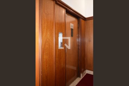 Apartamento à venda com 140m², 1 quarto e 1 vagaElevador