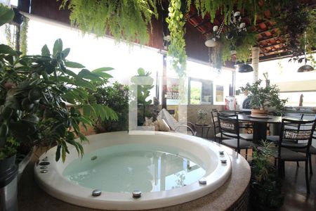 Apartamento à venda com 200m², 4 quartos e 2 vagasTerraço 