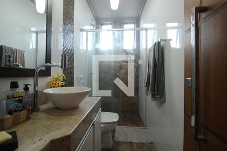 Apartamento à venda com 200m², 4 quartos e 2 vagasBanheiro 