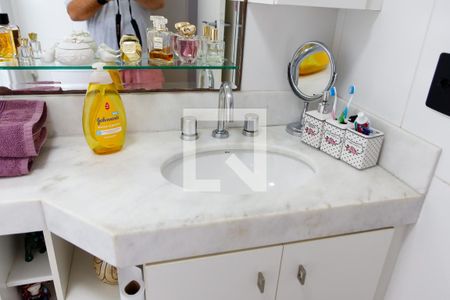 Apartamento à venda com 113m², 3 quartos e 2 vagasBanheiro da Suíte 2