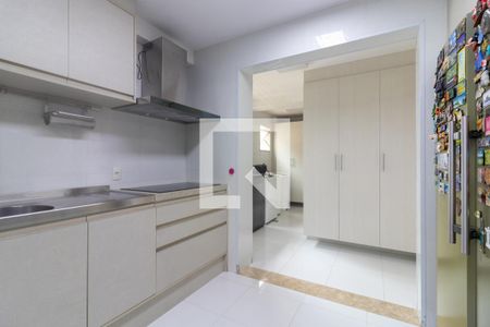 Apartamento à venda com 141m², 3 quartos e 2 vagasCozinha