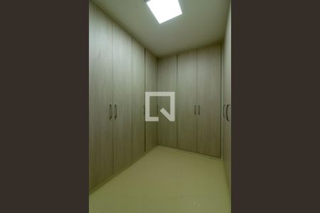 Apartamento à venda com 141m², 3 quartos e 2 vagasCloset