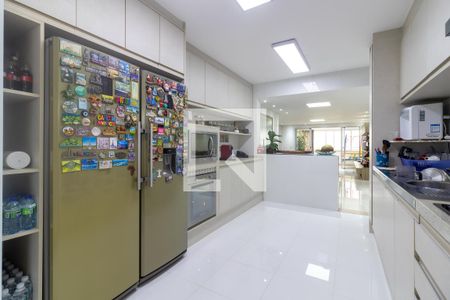 Apartamento à venda com 141m², 3 quartos e 2 vagasCozinha