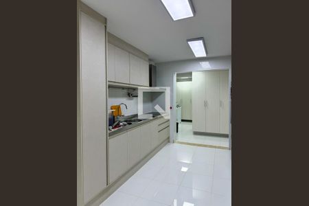 Apartamento à venda com 141m², 3 quartos e 2 vagasCozinha