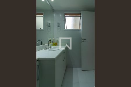 Apartamento à venda com 141m², 3 quartos e 2 vagasBanheiro da Suíte 3