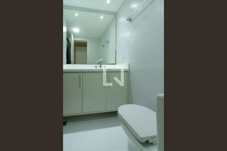 Apartamento à venda com 141m², 3 quartos e 2 vagasBanheiro da Suíte 1