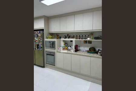 Apartamento à venda com 141m², 3 quartos e 2 vagasCozinha