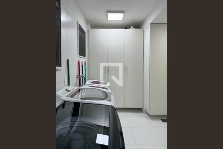 Apartamento à venda com 141m², 3 quartos e 2 vagasÁrea de Serviço