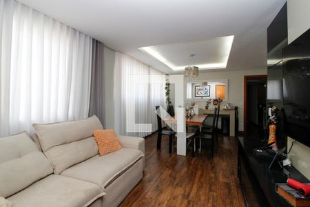 Sala de apartamento para alugar com 4 quartos, 120m² em Buritis, Belo Horizonte