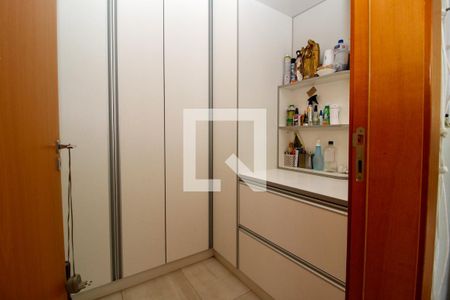 Quarto de Serviço de apartamento à venda com 4 quartos, 120m² em Buritis, Belo Horizonte