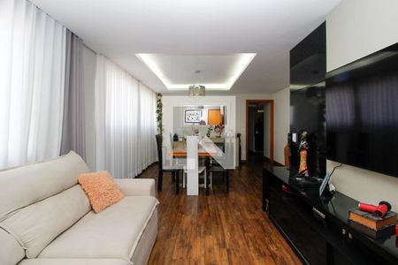 Sala de apartamento para alugar com 4 quartos, 120m² em Buritis, Belo Horizonte