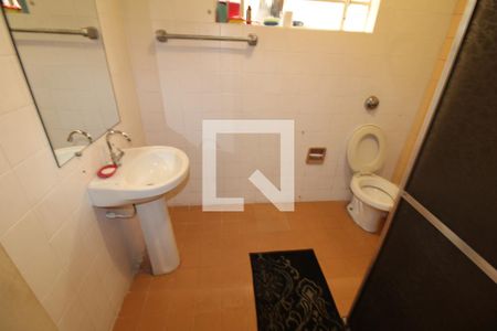 Casa à venda com 279m², 4 quartos e 2 vagasCasa 2 - Banheiro