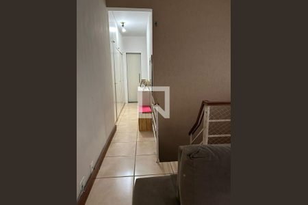 Apartamento à venda com 128m², 2 quartos e 2 vagasCorredo para os quartos