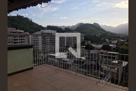 Apartamento à venda com 128m², 2 quartos e 2 vagasÁrea Externa