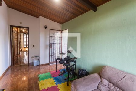 Casa à venda com 315m², 4 quartos e 2 vagasQuarto 4 no 2° Pavimento