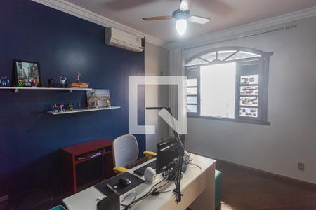 Casa à venda com 315m², 4 quartos e 2 vagasQuarto 3 no 2° Pavimento