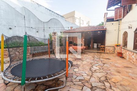 Casa à venda com 315m², 4 quartos e 2 vagasEspaço Gourmet/Quintal