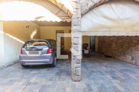 Casa à venda com 315m², 4 quartos e 2 vagasGaragem