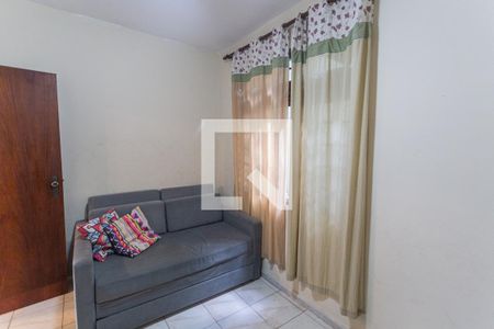 Casa à venda com 315m², 4 quartos e 2 vagasEscritório