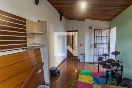 Casa à venda com 315m², 4 quartos e 2 vagasQuarto 4 no 2° Pavimento