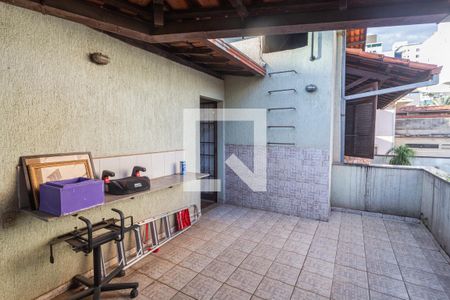 Casa à venda com 315m², 4 quartos e 2 vagasVaranda do Quarto 4 no 2° Pavimento