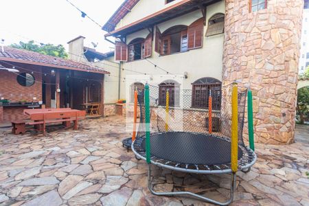 Casa à venda com 315m², 4 quartos e 2 vagasEspaço Gourmet/Quintal