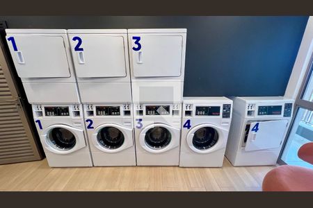 Studio à venda com 27m², 1 quarto e sem vaga Studio à venda com 27m², 1 quarto e sem vagaLavanderia