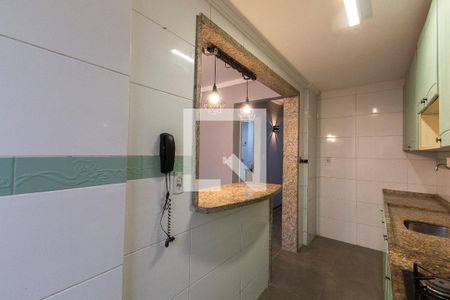 Apartamento para alugar com 95m², 2 quartos e sem vaga Apartamento para alugar com 95m², 2 quartos e sem vagaCozinha e Área de Serviço