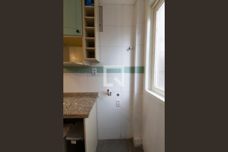 Apartamento para alugar com 95m², 2 quartos e sem vaga Apartamento para alugar com 95m², 2 quartos e sem vagaCozinha e Área de Serviço