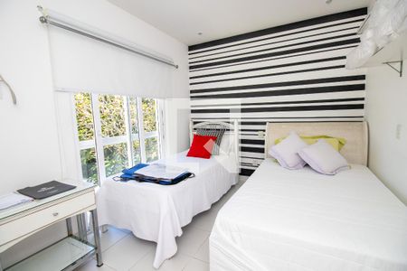 Casa de condomínio à venda com 660m², 4 quartos e 2 vagasQuarto 3