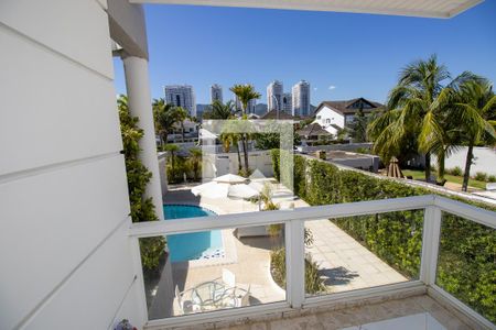 Casa de condomínio à venda com 660m², 4 quartos e 2 vagasVaranda