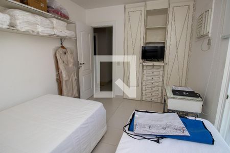 Casa de condomínio à venda com 660m², 4 quartos e 2 vagasQuarto 3