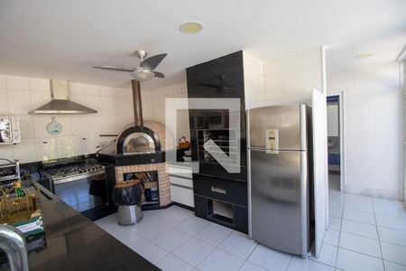 Casa de condomínio à venda com 660m², 4 quartos e 2 vagasÁrea gourmet