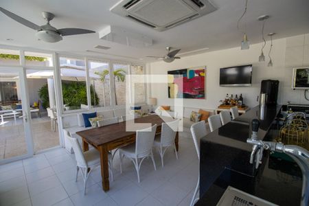 Casa de condomínio à venda com 660m², 4 quartos e 2 vagasÁrea gourmet