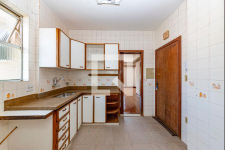 Apartamento para alugar com 111m², 3 quartos e 2 vagas Apartamento para alugar com 111m², 3 quartos e 2 vagasCozinha